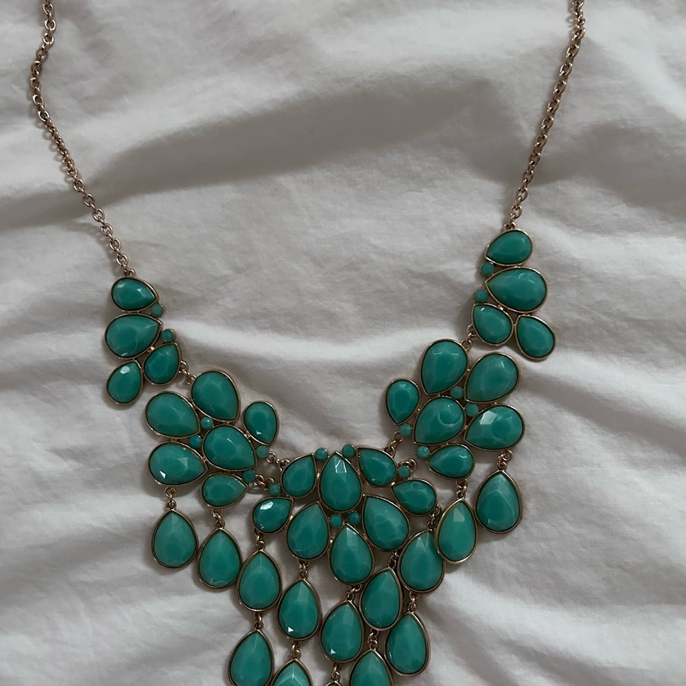 Elegant Gold and aqua retro statement bib Teardrop Necklace - Picture 5 of 6